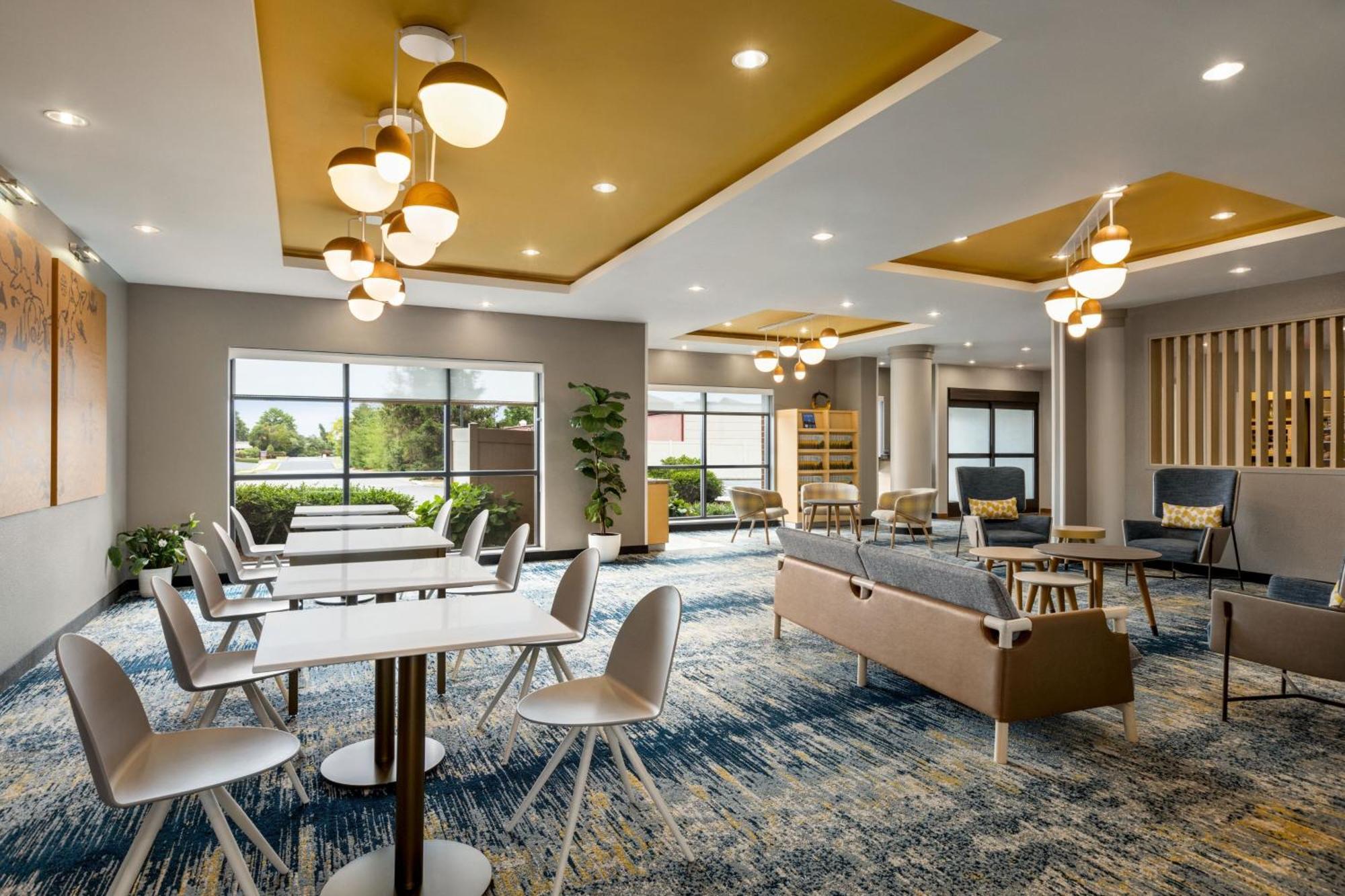 Towneplace Suites By Marriott Harrisburg West/Меканиксберг Экстерьер фото