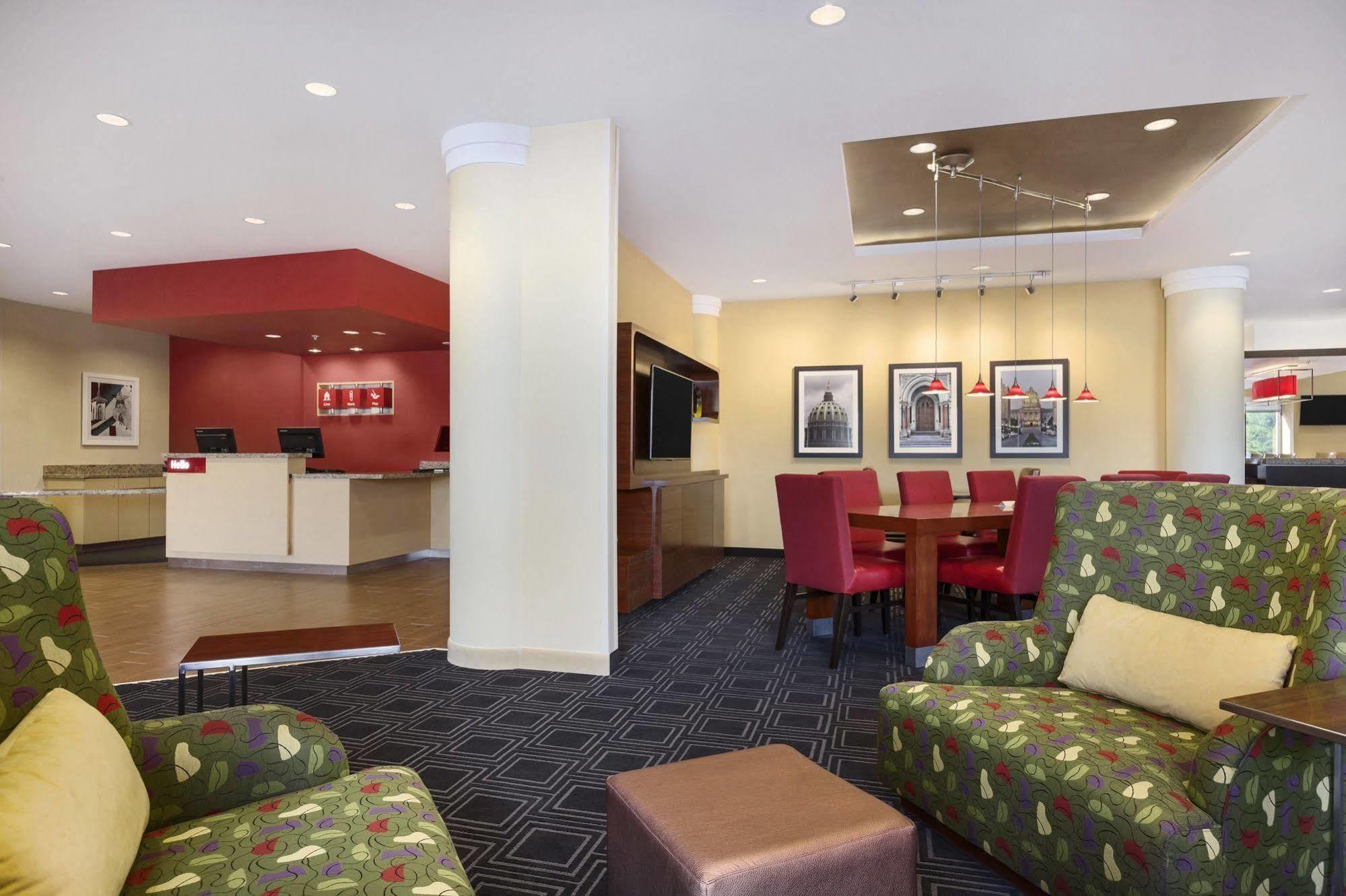 Towneplace Suites By Marriott Harrisburg West/Меканиксберг Экстерьер фото